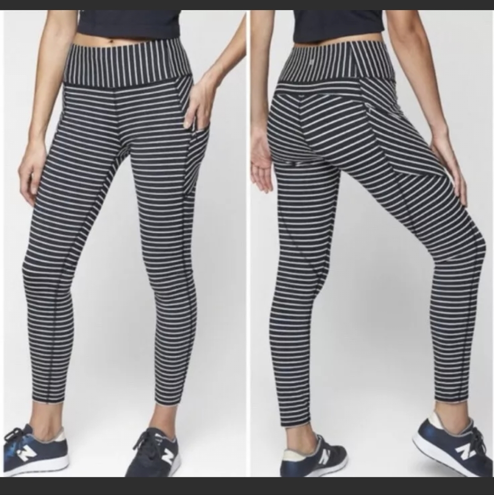 Athleta Contender Navy Stripe 7/8 Tight